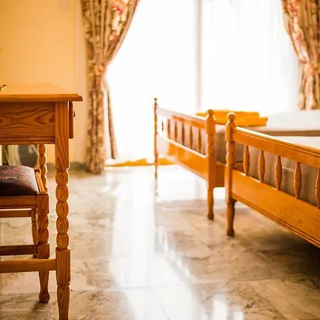 Pefkis Villa