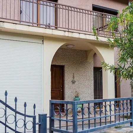 Villa Pefkis *